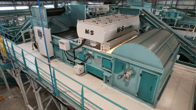 MSS PlasticMax overhead view in operation within a MRF.